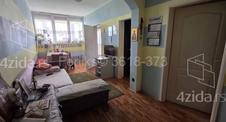 Sedmosoban stan | 4zida