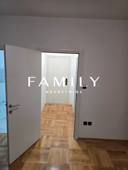 Novo Naselje | 4zida.rs