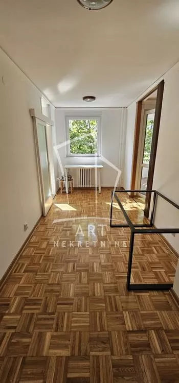 Strugarska | 4zida.rs