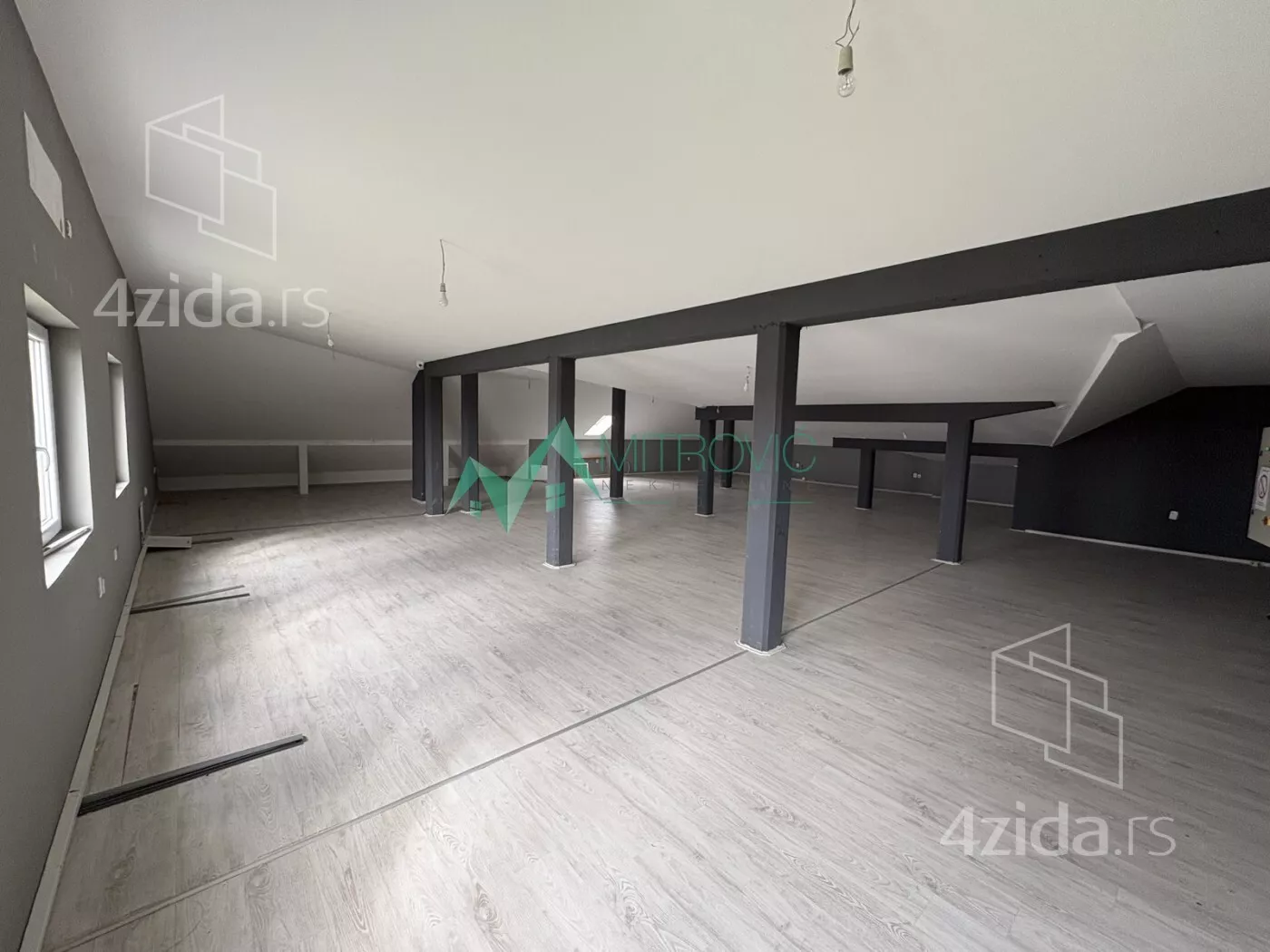 Poslovni prostor | 4zida