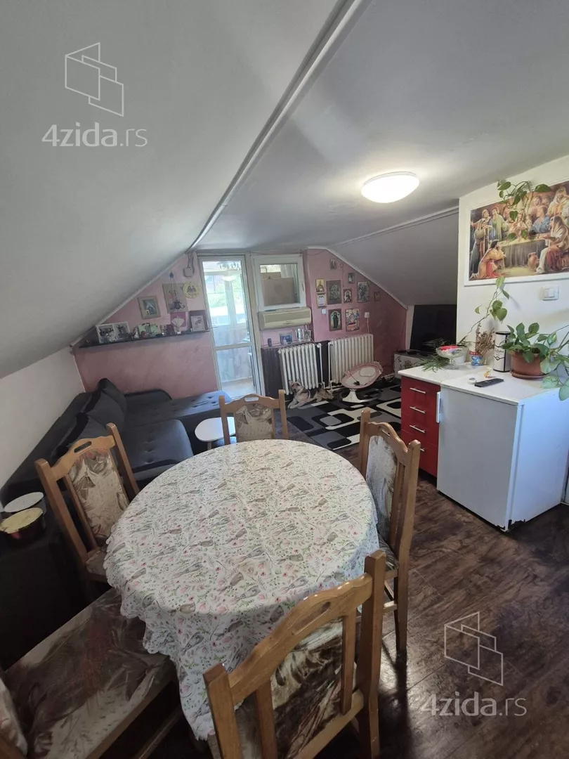 3-etažna kuća | 4zida