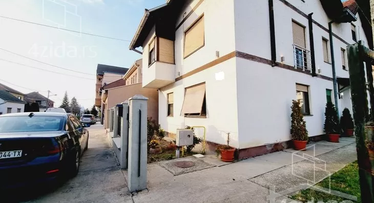 Kuća | 4zida