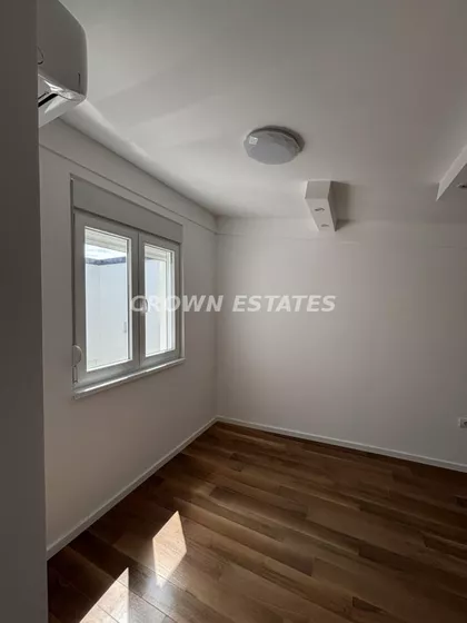 Kraljice  Jelene | 4zida.rs