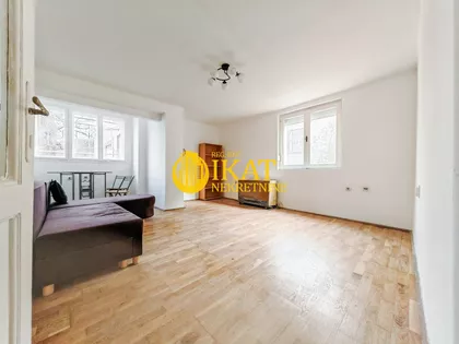 Svetosavska | 4zida.rs