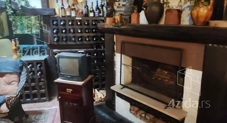 Ugostiteljski objekat | 4zida