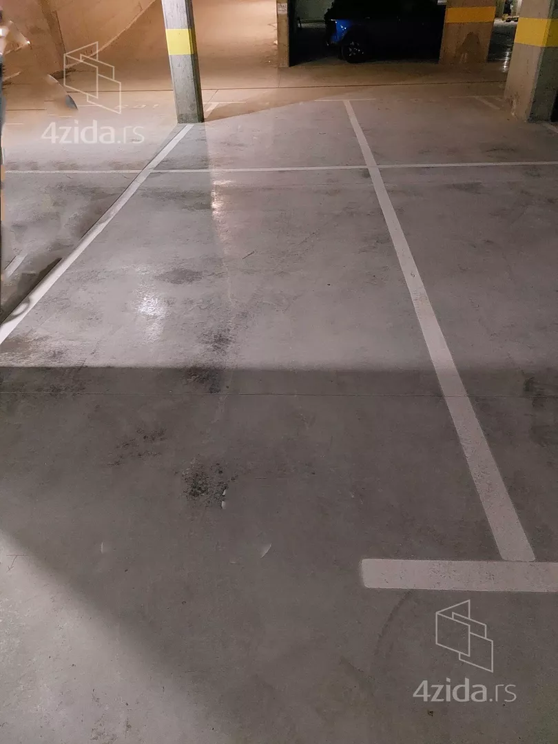 Garaža | 4zida