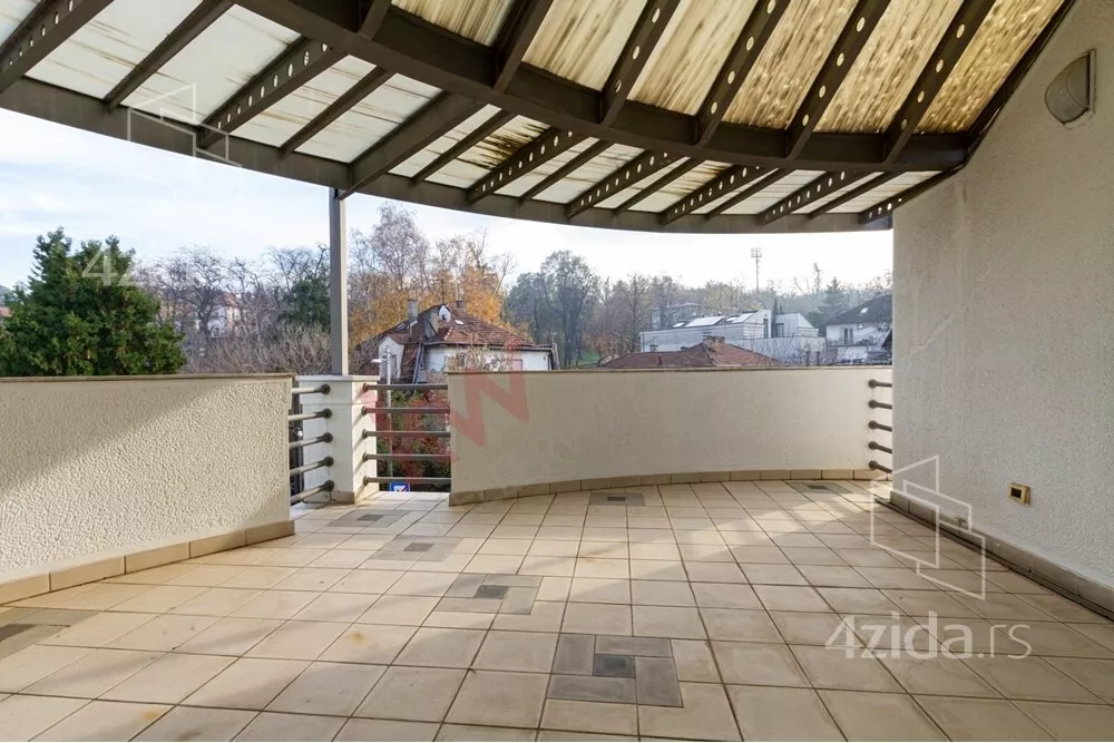 4-etažna kuća | 4zida