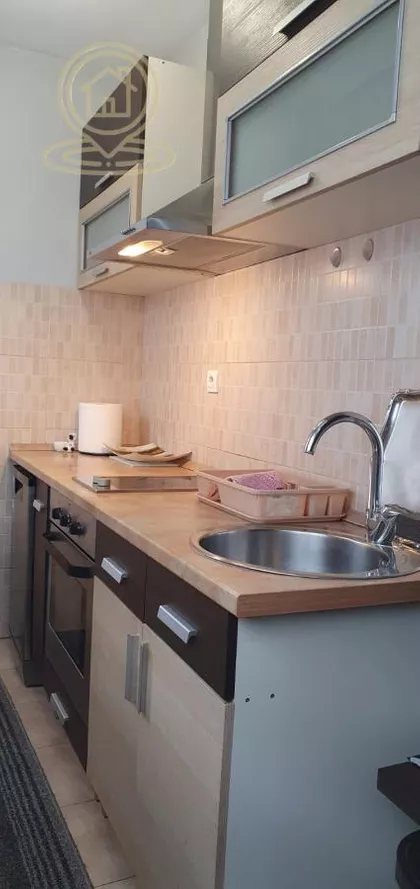 Crveni Krst Vračar | 4zida.rs