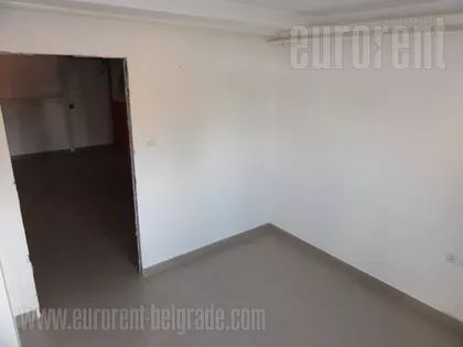 AUTOKOMANDA | 4zida.rs