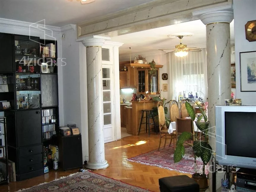 4-etažna kuća | 4zida