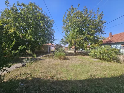 Okolne lokacije | 4zida.rs