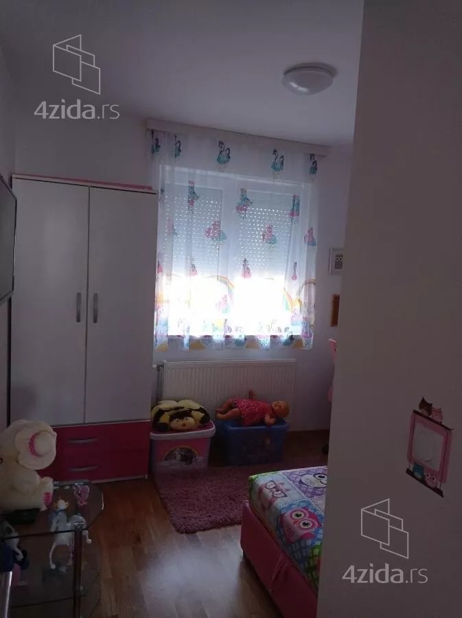 Troiposoban stan | 4zida