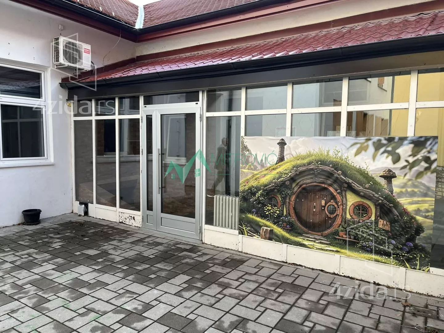 Poslovni prostor | 4zida