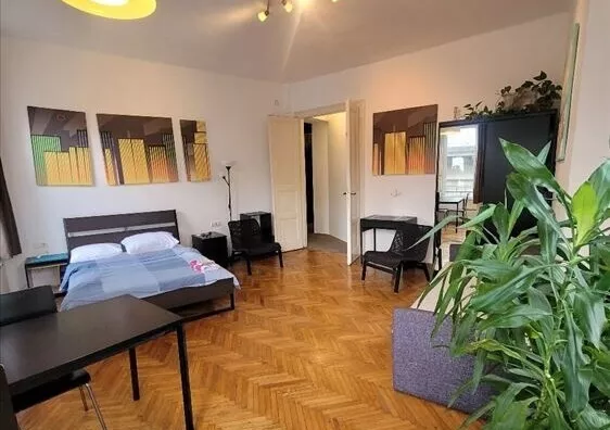 Četvoroiposoban stan | 4zida