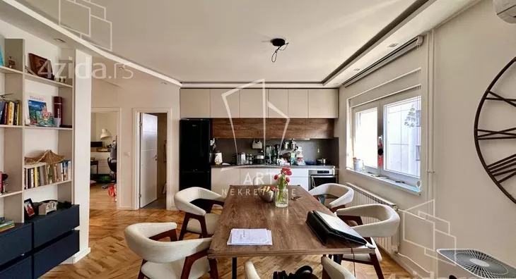 Šestosoban stan | 4zida