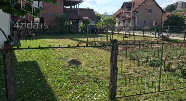 Građevinsko zemljište | 4zida