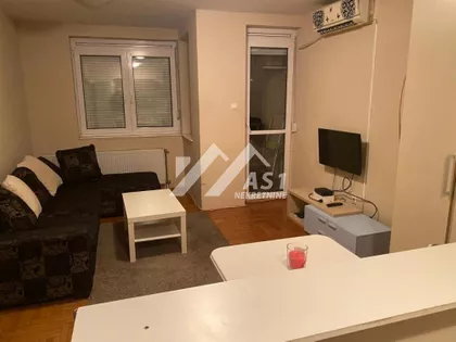 Janka Čmelika | 4zida.rs