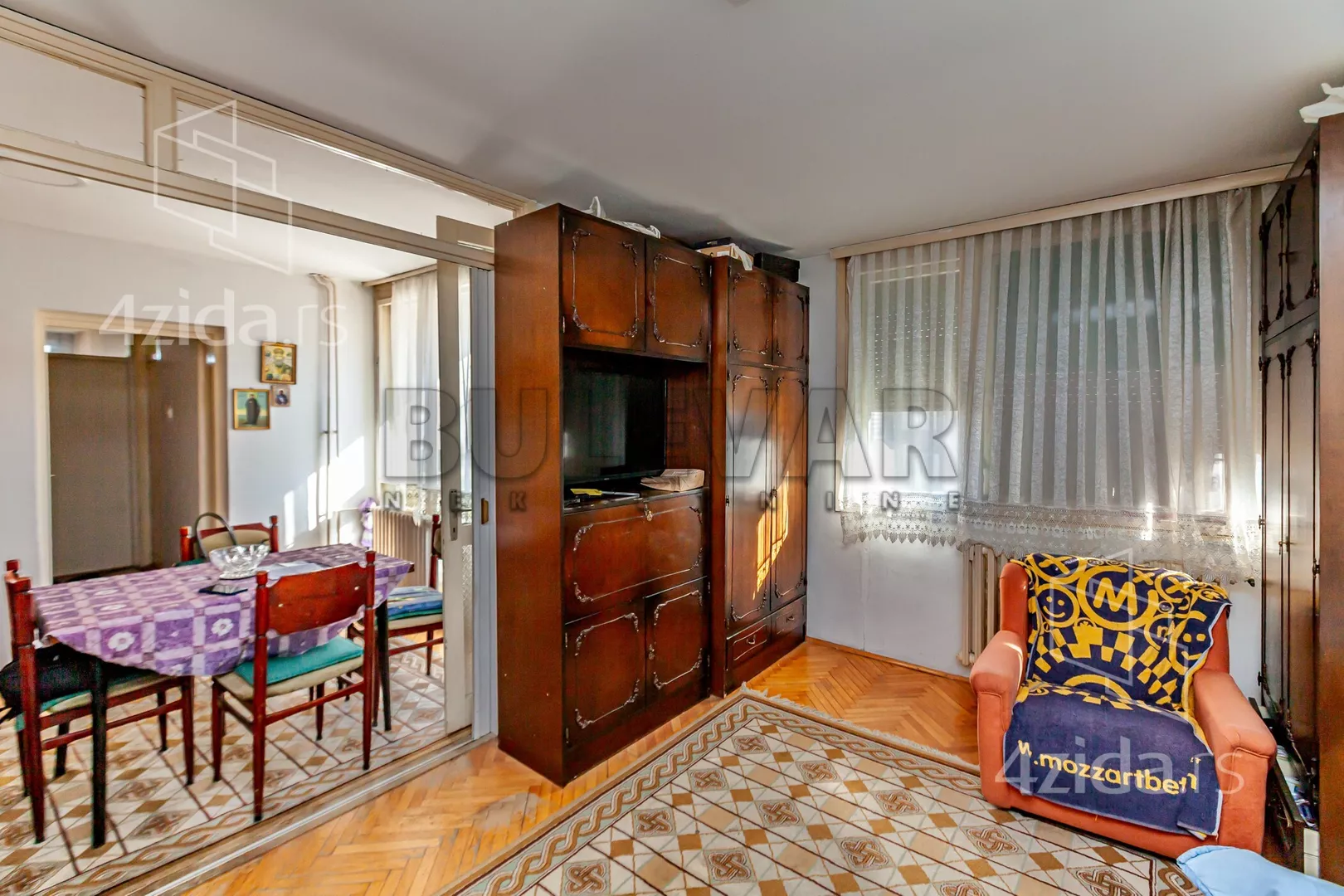 Troiposoban stan | 4zida