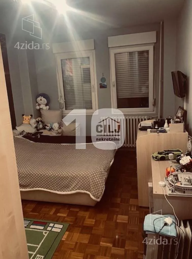 Dvoiposoban stan | 4zida