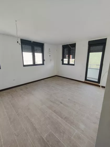 Novi Banovci | 4zida.rs