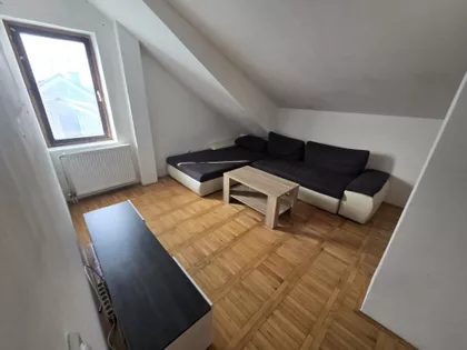 Vojvode Vlahovića | 4zida.rs