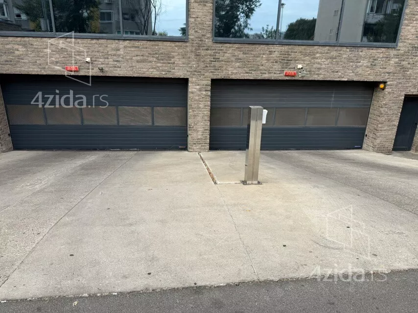 Parking | 4zida