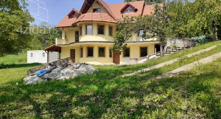 3-etažna kuća | 4zida