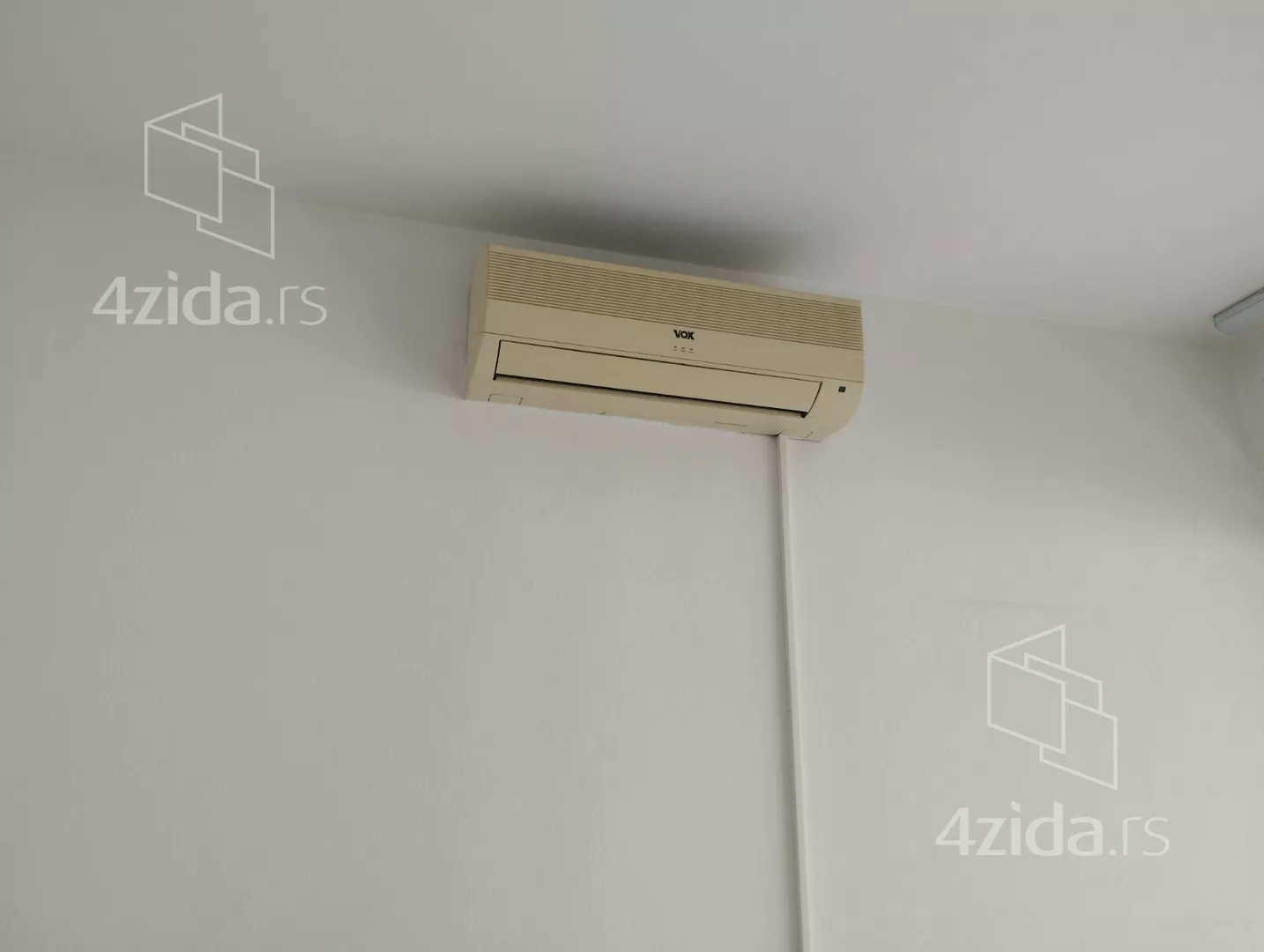 Lokal | 4zida