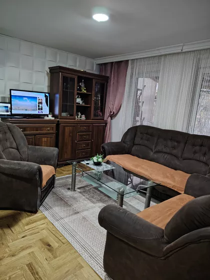 Tuzlanska | 4zida.rs