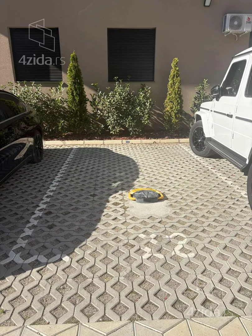 Parking | 4zida
