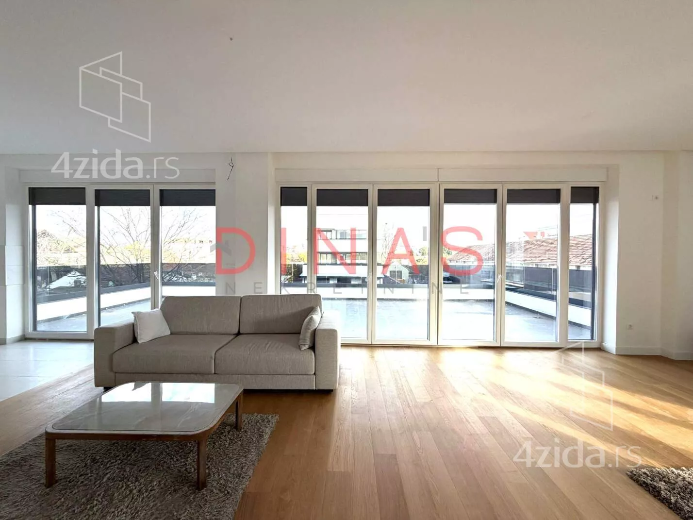 Petosoban stan | 4zida