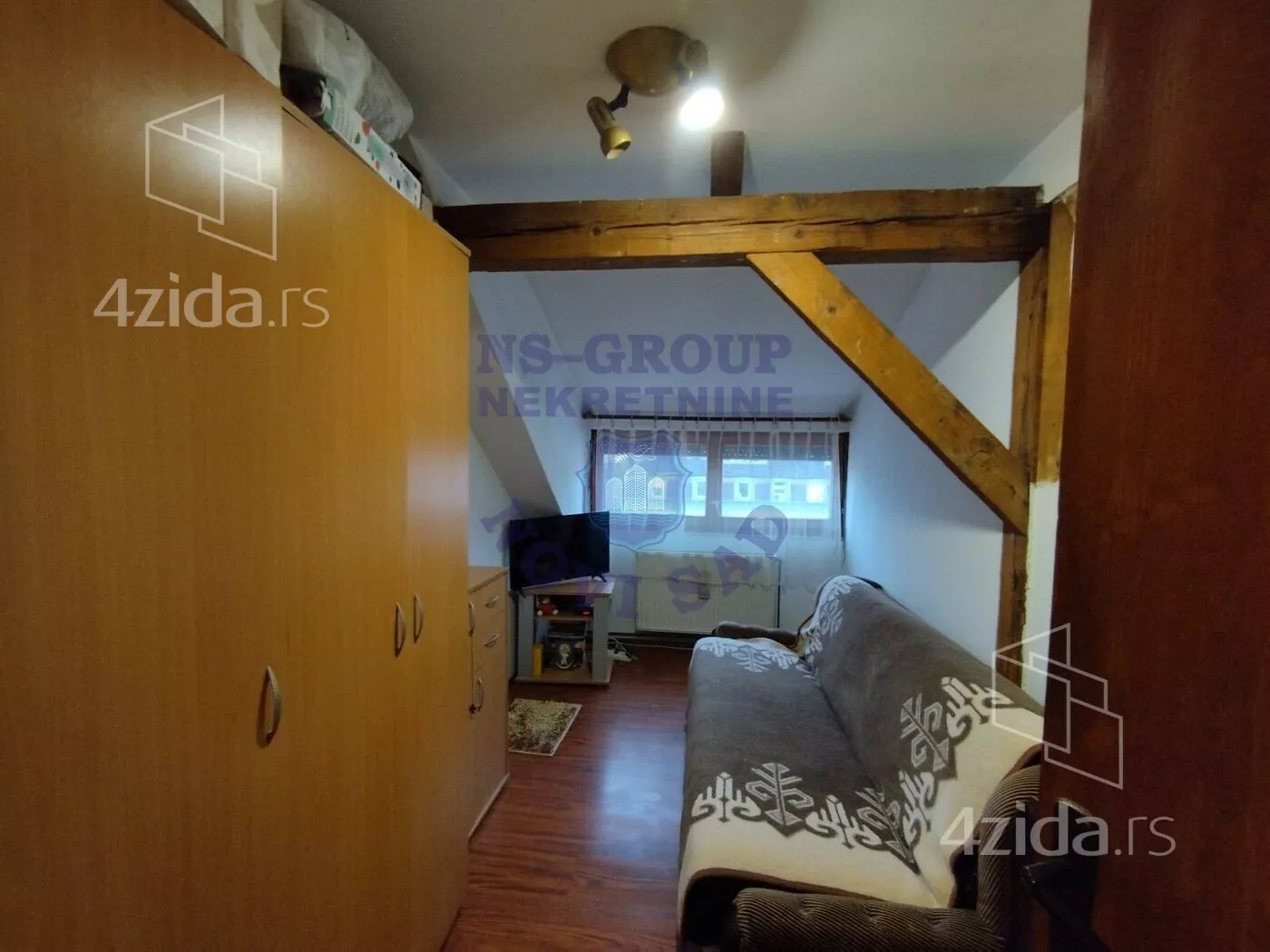 Dvoiposoban stan | 4zida