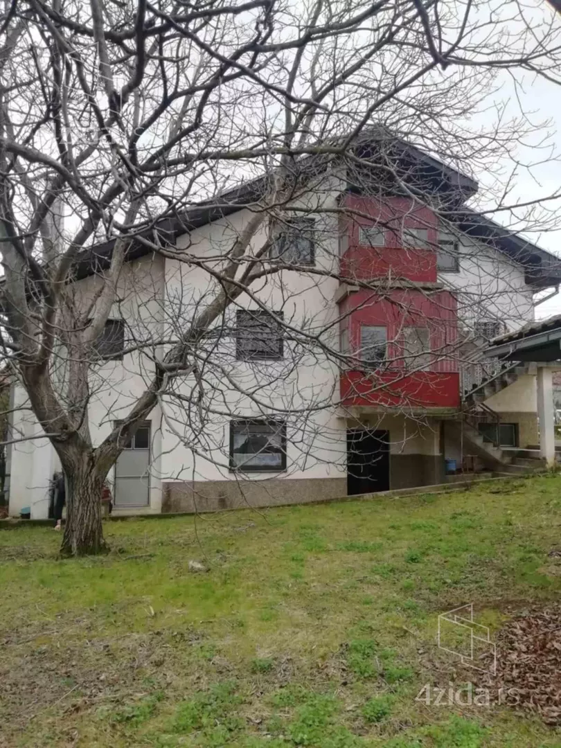 3-etažna kuća | 4zida