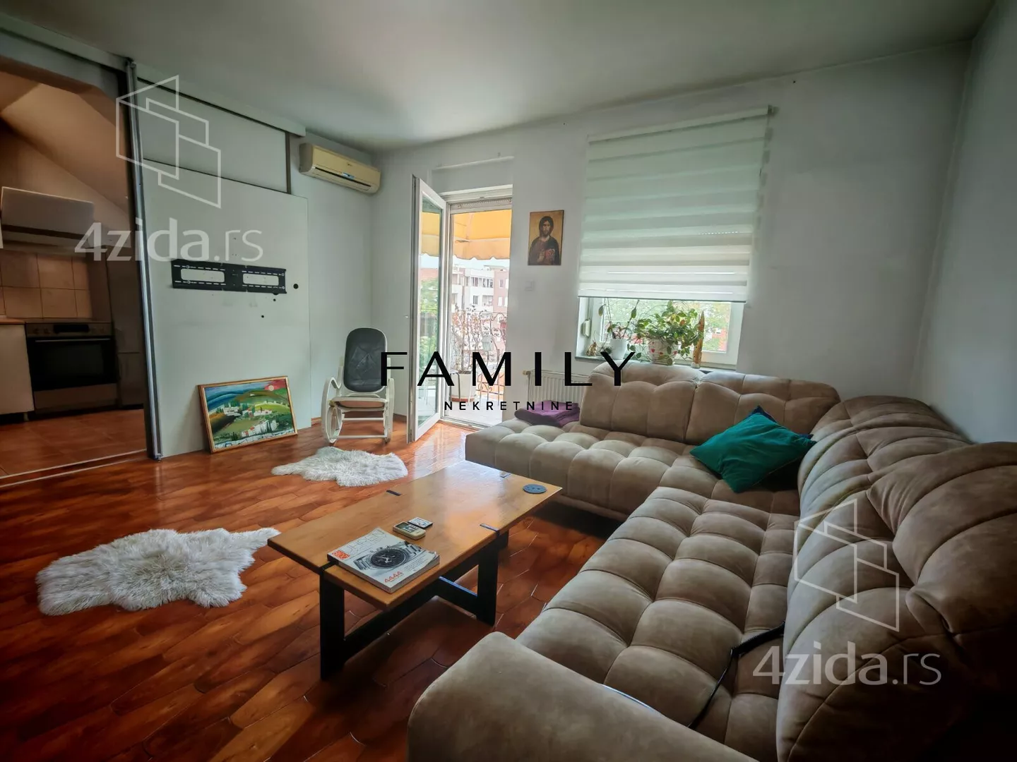 Petosoban stan | 4zida