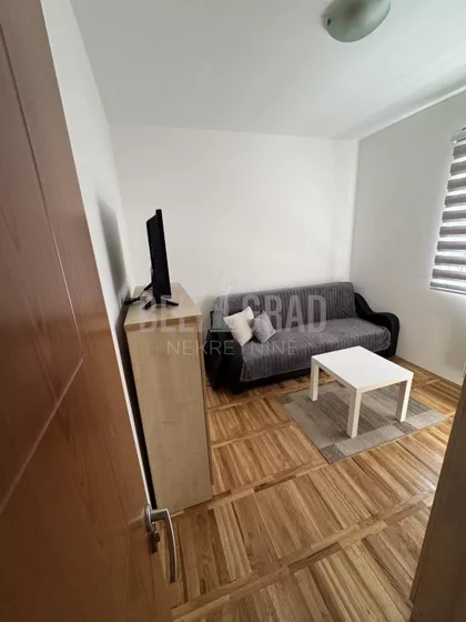 Kneževačka | 4zida.rs