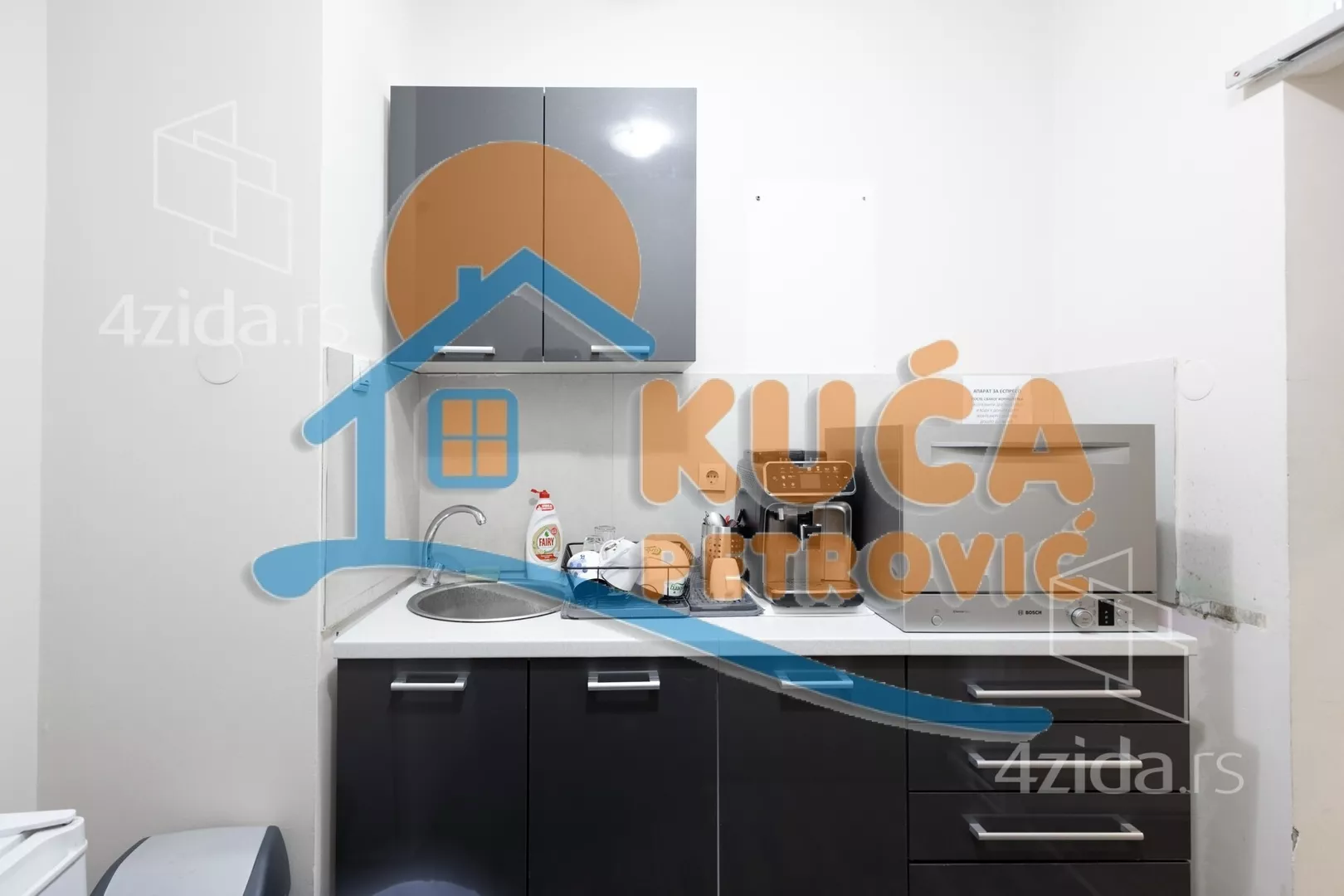 Lokal | 4zida