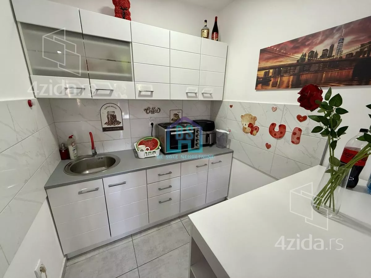 Garsonjera | 4zida