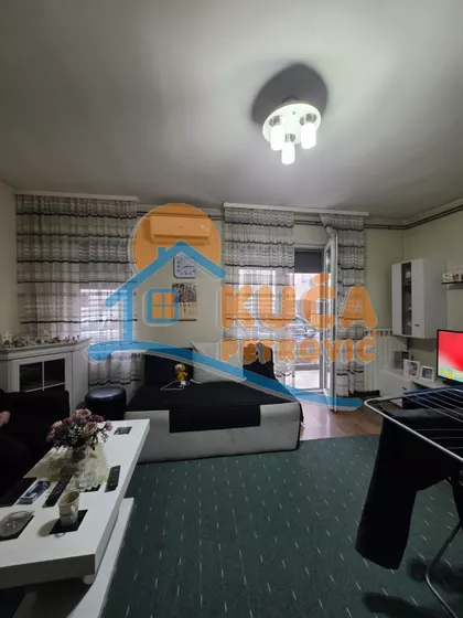 Vase Albanca | 4zida.rs