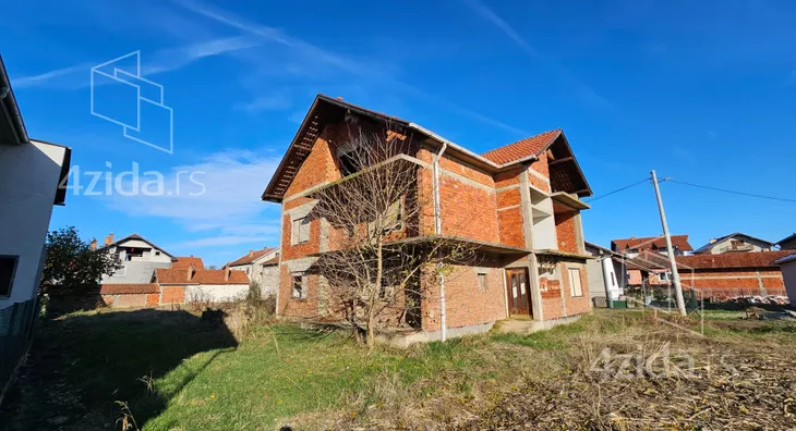 3-etažna kuća | 4zida