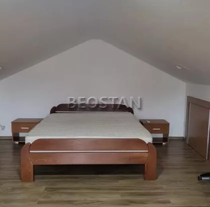 Novobeogradskih graditelja | 4zida.rs