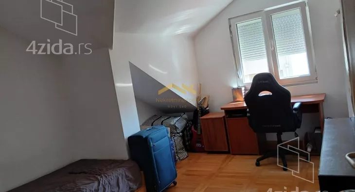 Četvoroiposoban stan | 4zida