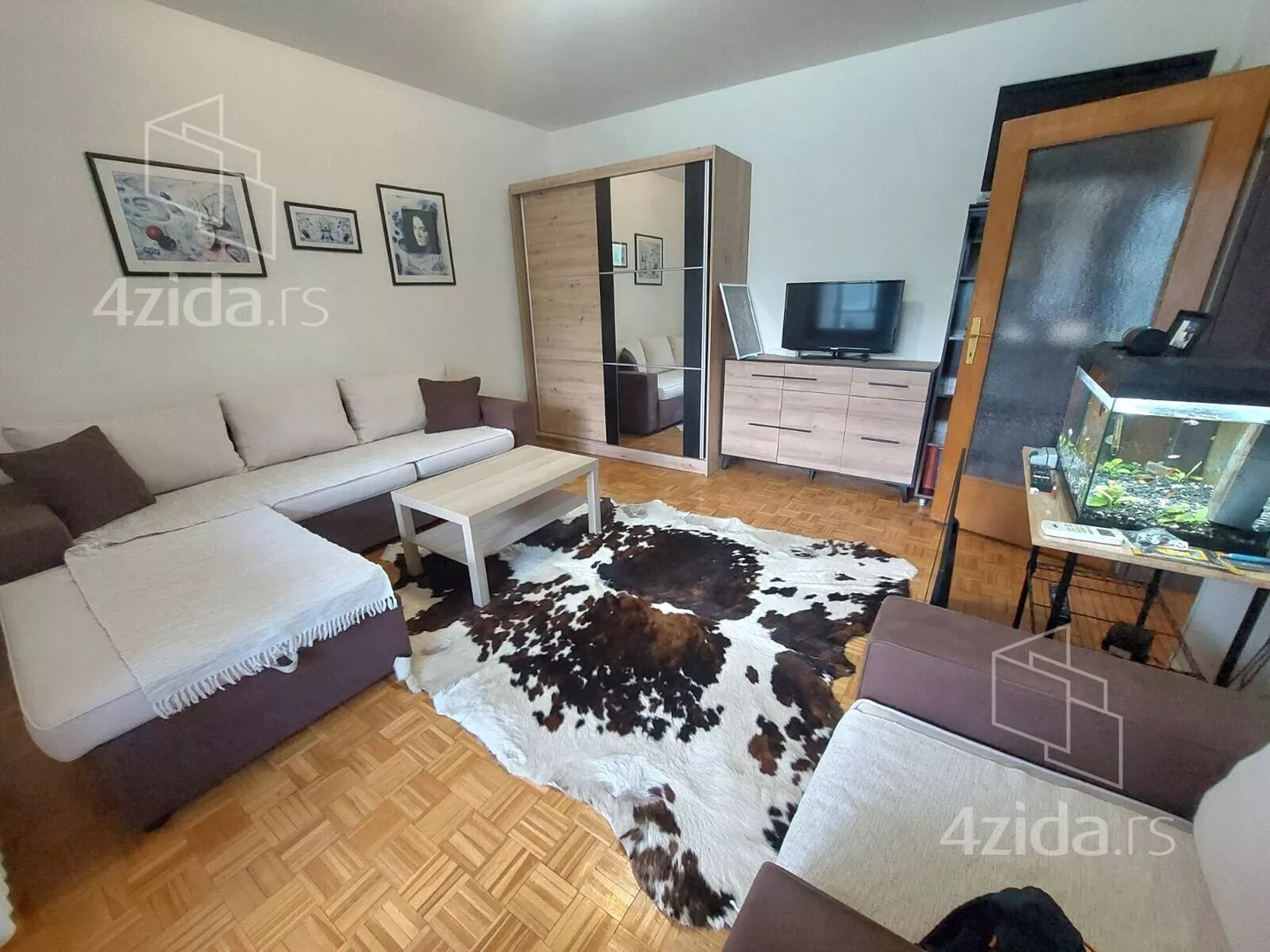 Jednoiposoban stan | 4zida