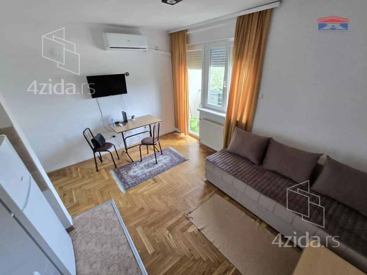 Garsonjera | 4zida