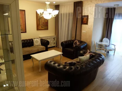 CRVENI KRST | 4zida.rs