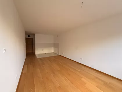 Radnička 2 | 4zida.rs