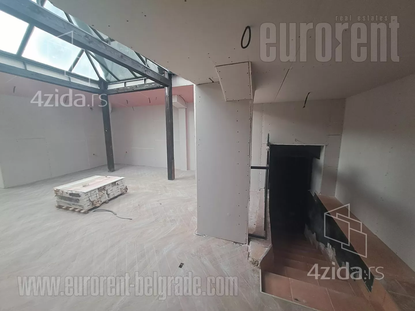 Poslovni prostor | 4zida