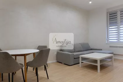 Atelje 212 | 4zida.rs