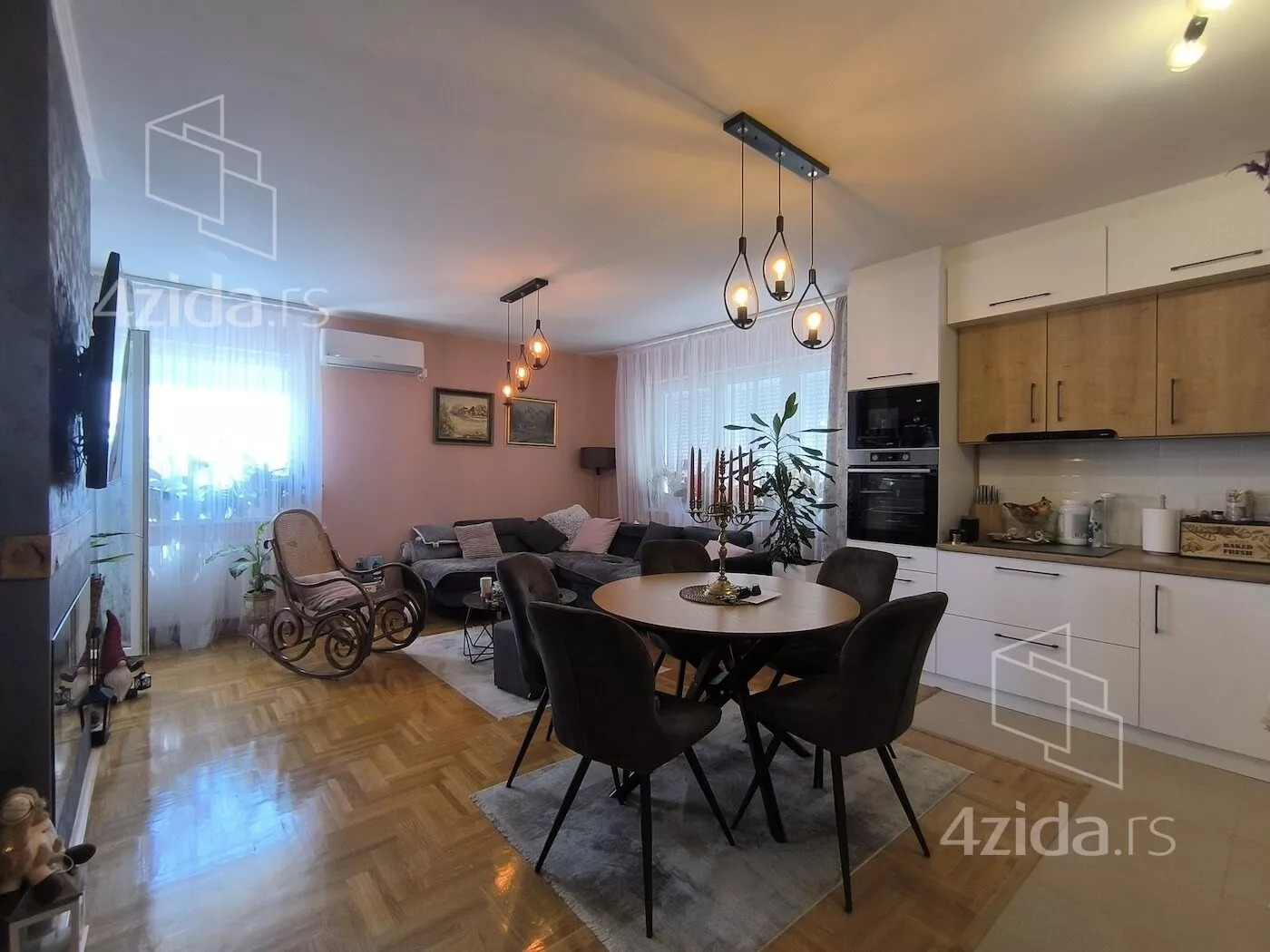 Dvoiposoban stan | 4zida