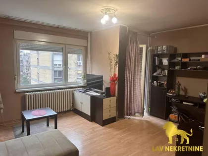 PARISKE KOMUNE | 4zida.rs