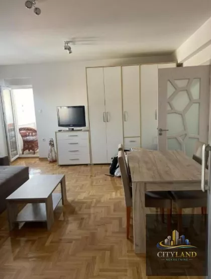 Čair | 4zida.rs